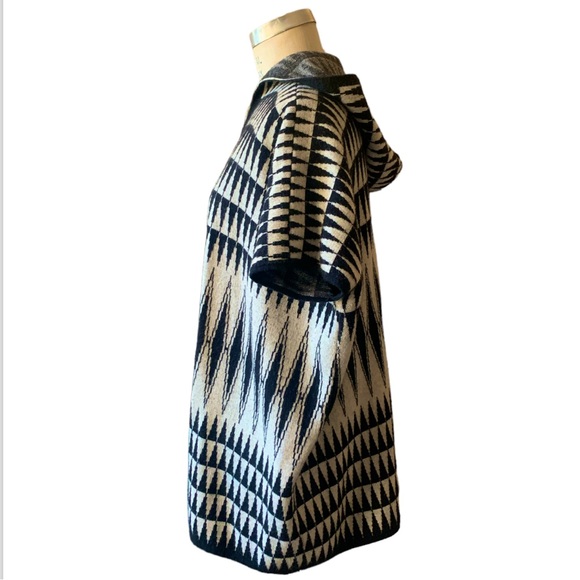 Michael Stars open closure hooded sweater with Boho graphic print. L/XL. - Picture 2 of 5